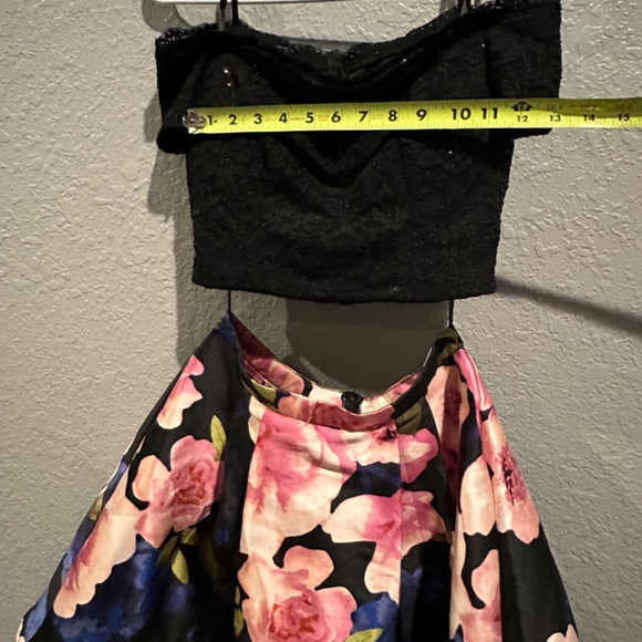 B Darlin 2 piece Prom/Homecoming Dress - Picture 8 of 11